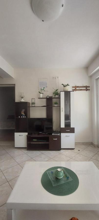 Pahljina Apartments Palit Kültér fotó